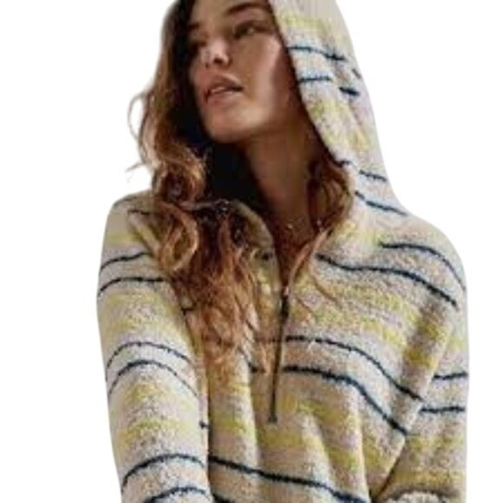 Out From Under Marshmallow Half-Zip‎ Hoodie Teddy Size S/P